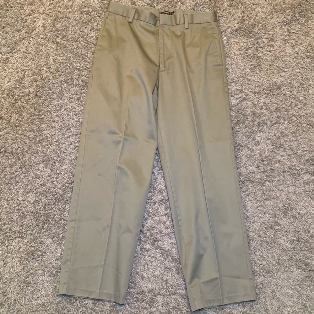 Men’s Dockers Khaki Pants Size 32 x 30